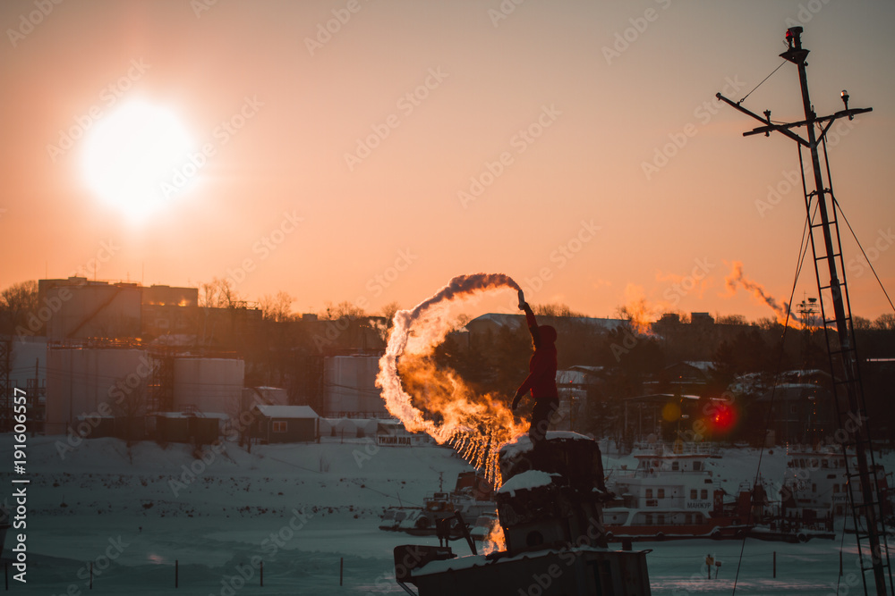 Insanely beautiful natural effect of turning boiling water into steam