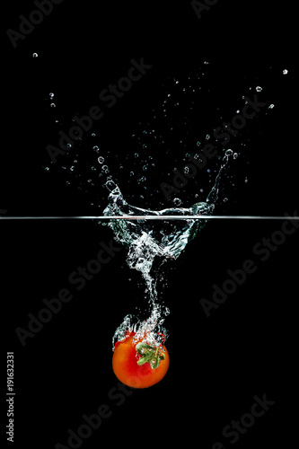 tomato in water splash