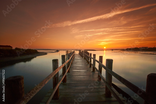 Fotografie, Obraz old sea pier at sunrise