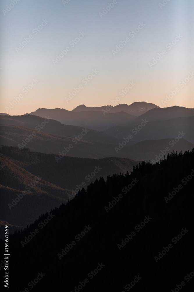 Fototapeta premium sunset in the mountains
