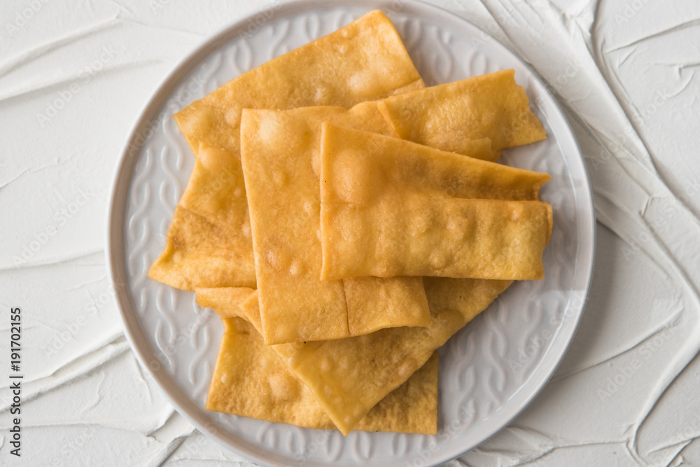 Coscoroes on a plate