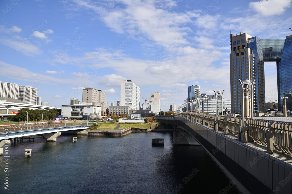 都会の橋 都会の橋
