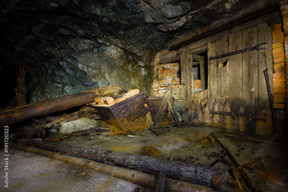 Underground abandoned gold ore mine shaft tunnel gallery