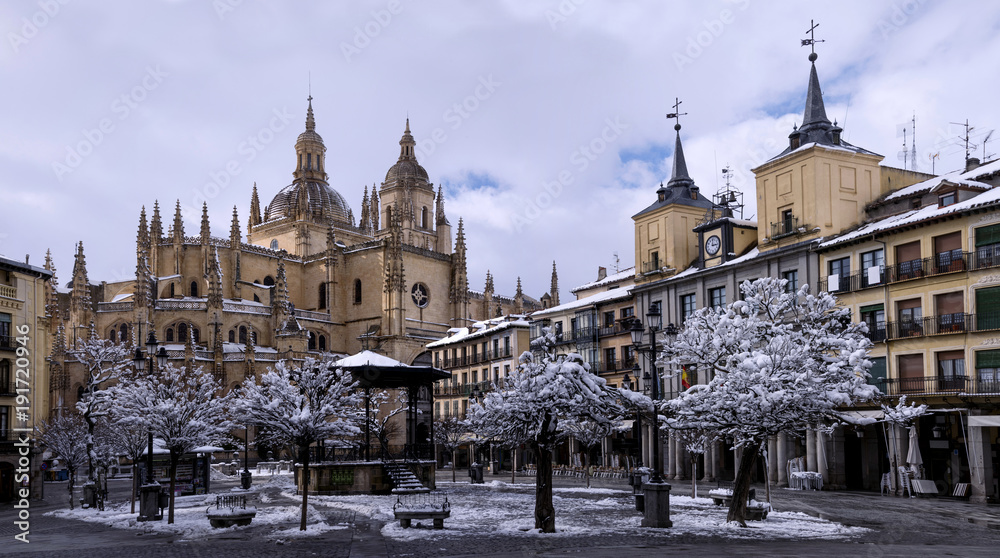 Obraz premium Main square of Segovia, where the Cathedral can be seen. Spain