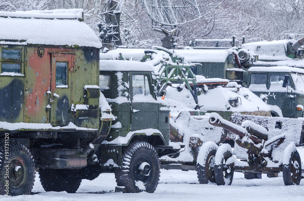 MILITARY - Old military vehicles on the winter square
