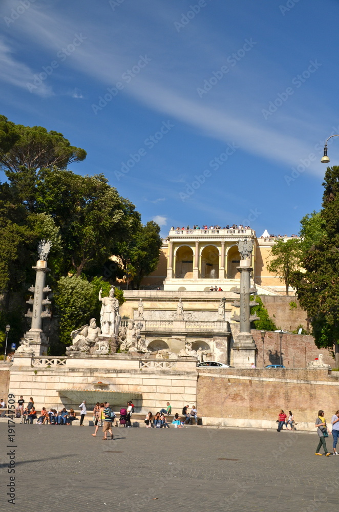 Fountain of Rome's Goddess and Terrace de Pincio (Terrazza del Pincio) near People Square (Piazza del Popolo) in Rome, Italy.

