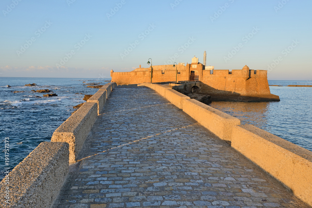 Obraz premium Castle of San Sebastian, Cadiz, Andalucia, Spain