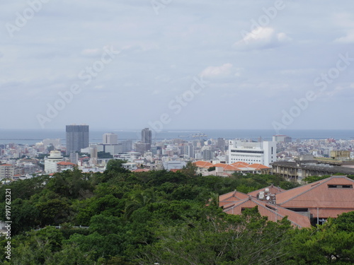 沖縄県那覇市の街並み photo