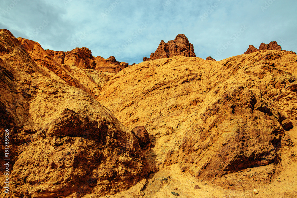 canyon dans le désert de pierre