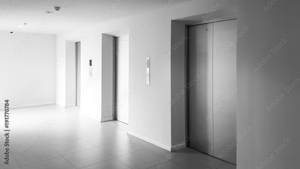 Obraz premium Elevator hall with beautiful natural light.