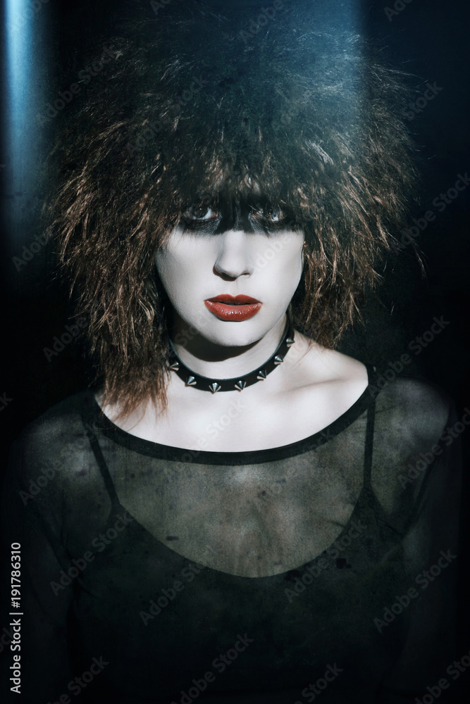 femme punk maquillage masque science-fiction beauté mode Stock Photo |  Adobe Stock