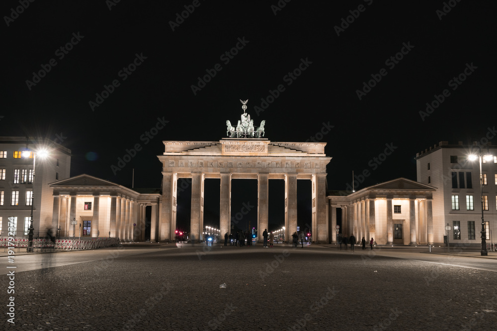 the Brandenburger Gate in Berlin by night