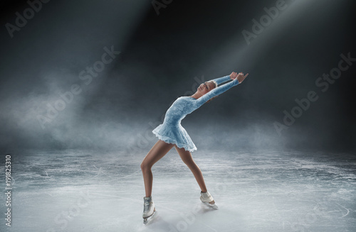 figure skating © VIAR PRO studio