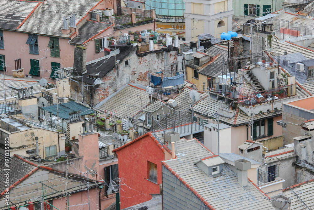 Scorcio dei tetti di Genova