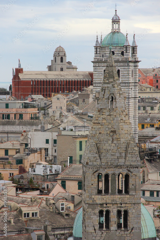 Veduta dei tetti di Genova
