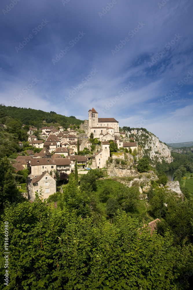 Europe, France, Midi Pyrenees, Lot, 46, St Cirq Lapopie, historic clifftop village tourist attraction