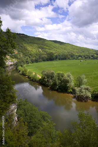 Europe, France, Quercy, Lot, The scenic Lot Valley and river near Cajarc