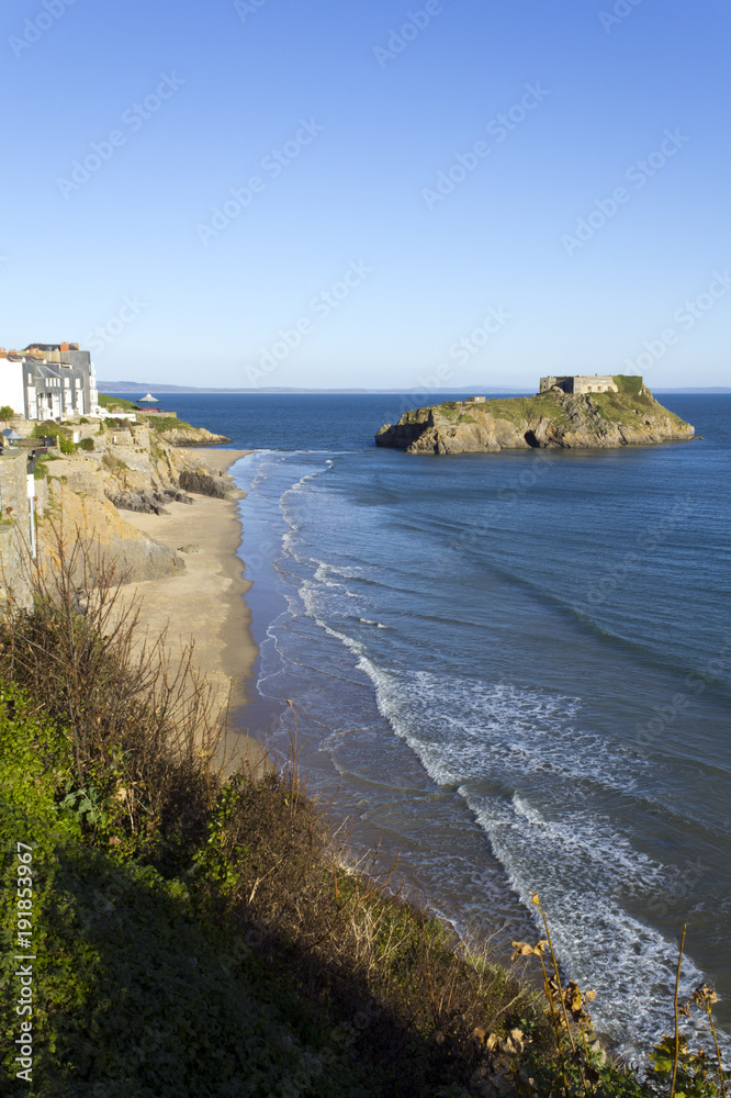 UK, Wales, Pembrokeshire, vibrant blue sky and sea in winter sunshine looking towards St Catherines Island, Tenby