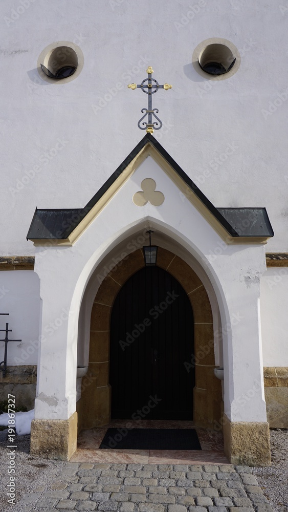 Naklejka premium Heilige Jungfrau und Märtyrerin Juliana, Terfens near Schwaz, Tyrol, Austria - church in winter 2018 with snow