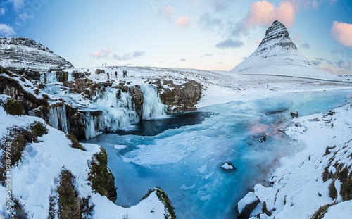 Sławna Kirkjufell góra w zimie, Iceland