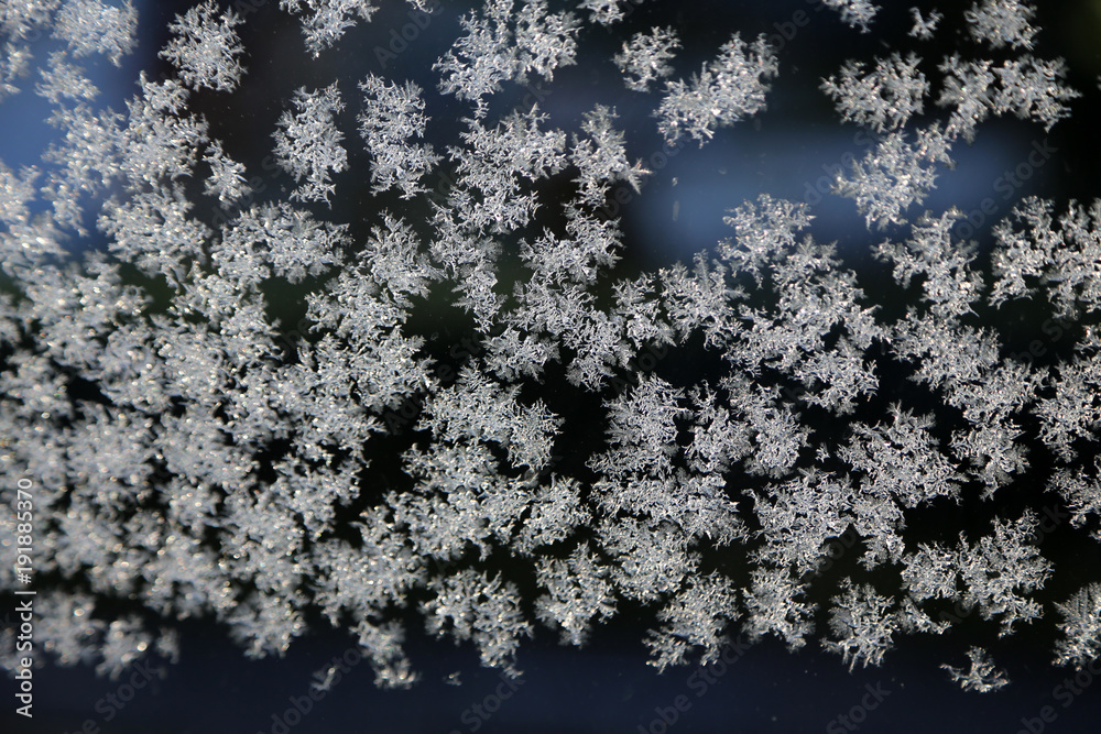 Eisblumen am Fenster – Stock-Foto | Adobe Stock