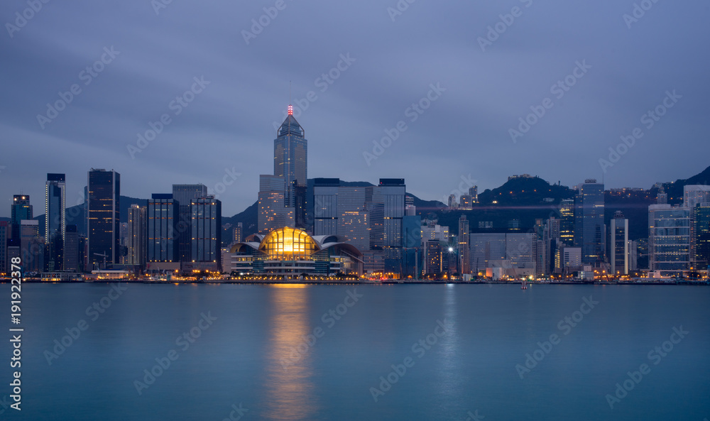 Naklejka premium ?Victoria Harbour , Hong Kong at night