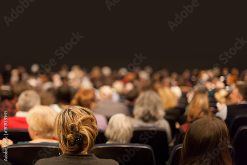 Εκτύπωση καμβά audience at the theater