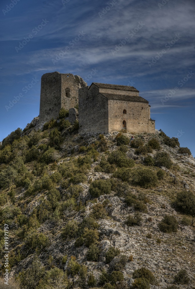 Château ruiné et chapelle Saint-Hiymetière à Samitier, Aragon, Espagne