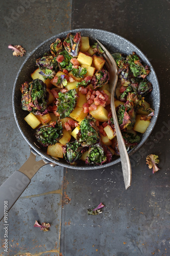 Flower Sprouts (Kohlröschen) - Kartoffelpfanne mit Speck photo