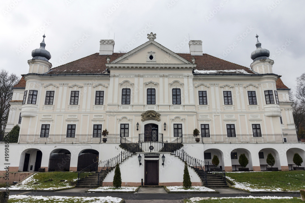 Teleki-Degenfeld castle