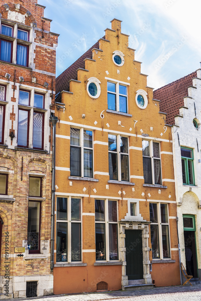 Fototapeta premium Old historic buildings in the medieval city of Bruges, Belgium
