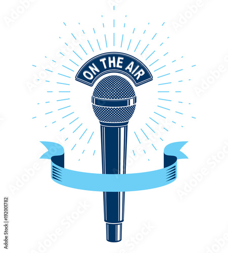 3d microphone vector illust...