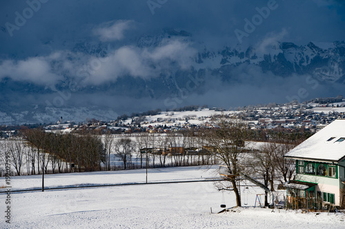 Liechtenstein im Winter: Blick auf Mauren