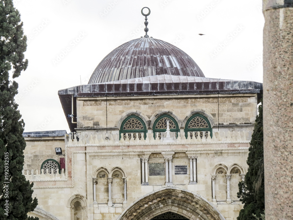 Fototapeta premium Jerusalem, Israel - The Al-Aqsa Mosque on the Temple Mount in Old City of Jerusalem, Israel