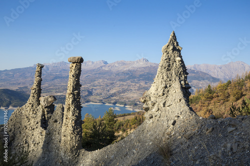 Site géologique des Demoiselles Coiffées de Sauze-du-Lac, Hautes-Alpes  © IMAREVA