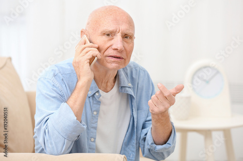 Hearing impaired man talkin...