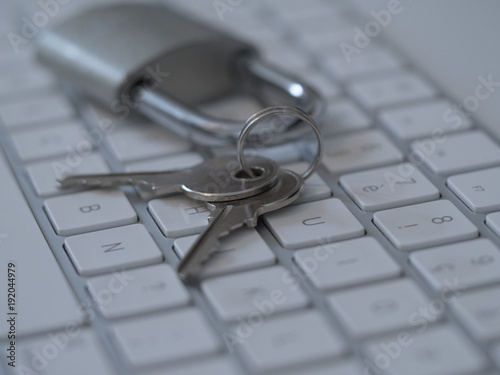 Cadenas : Sécurité informatique et protection des données