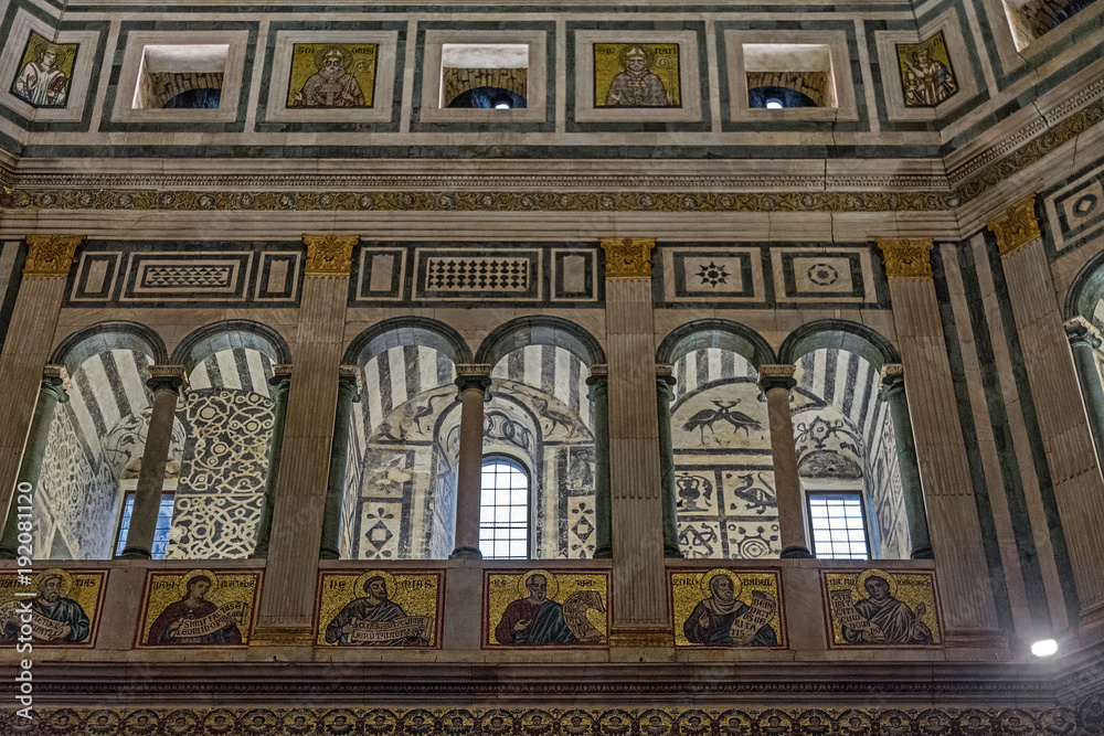 Wand im Baptisterium do Giovanni in Florenz