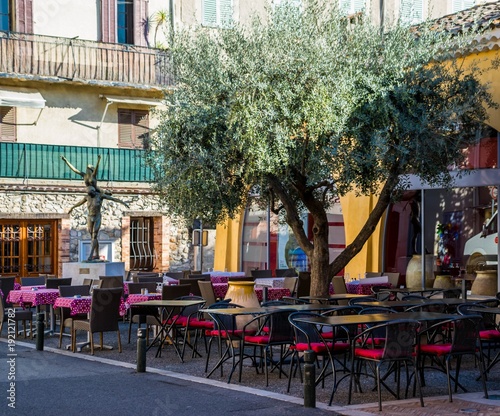 Fototapeta Naklejka Na Ścianę i Meble -  Biot, Alpes-Maritimes, France.