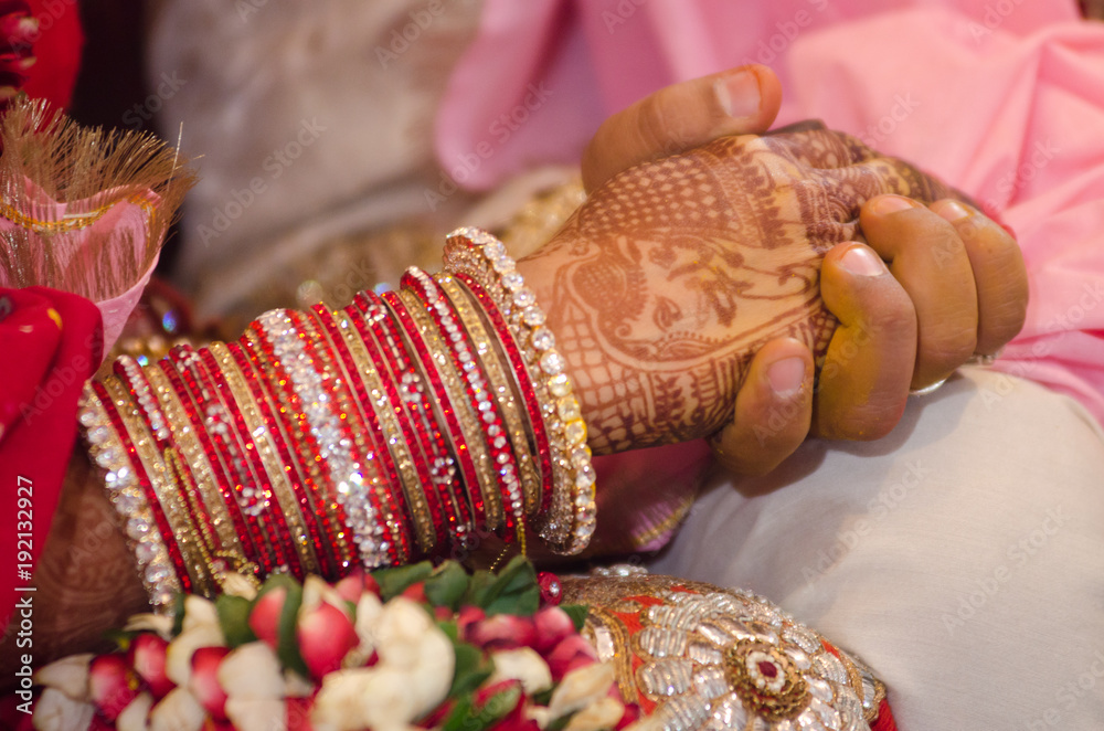 Fototapeta premium henna design, bride , Hindu wedding , Rajasthan, India