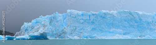 Muro de hielo glaciar Spegazzini Argentina Patagonia 
