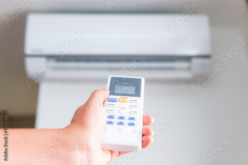 Foto Split type air conditioner and remote controller