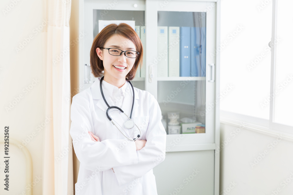 白衣の女性 白衣の女性