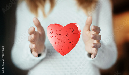 Bild auf Leinwand Mani di donna con cuore rosso, amore o tradimento