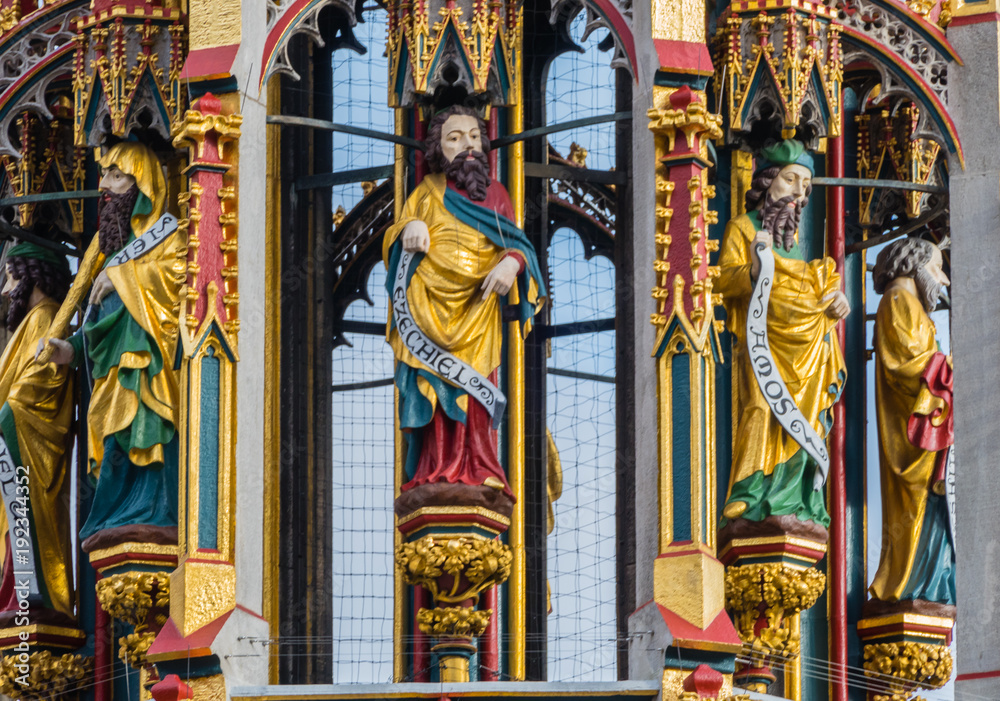 Obraz premium Skulpturen Schöner Brunnen Nürnberg