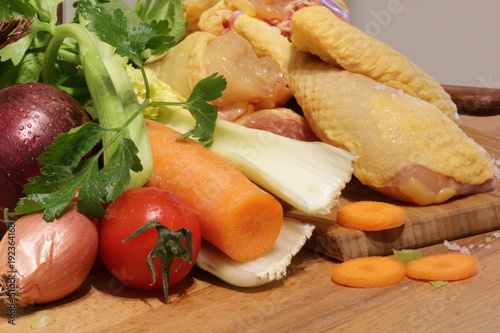 brodo di pollo con verdure