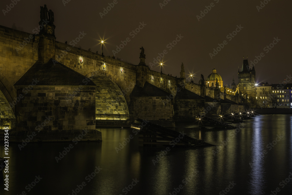 Fototapeta premium Night view on Prague historic centre