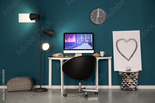 Comfortable home workplace ...