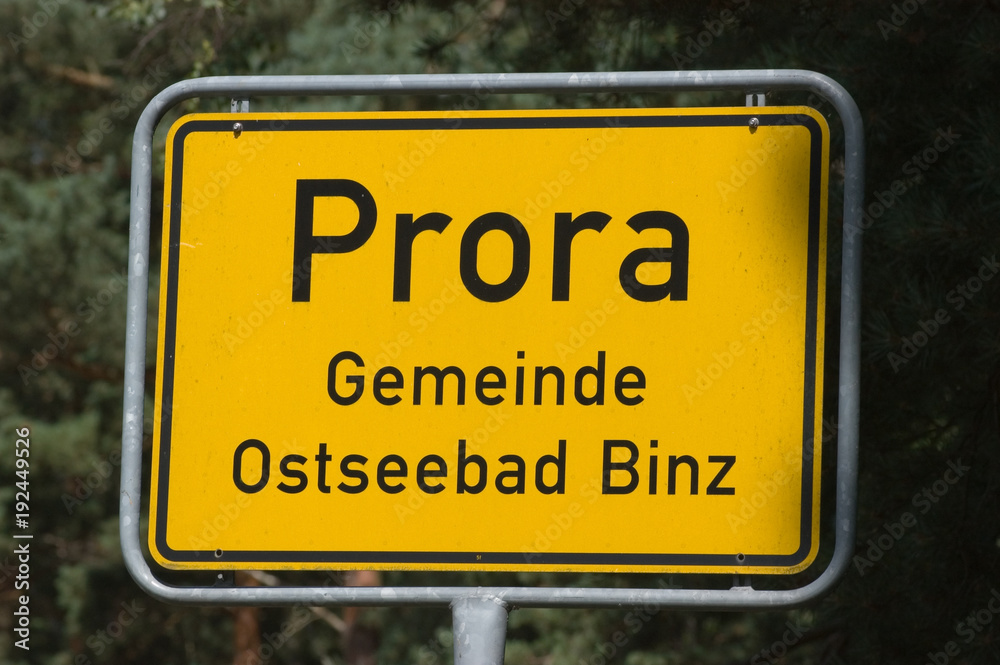 Ortsschild Prora auf der Insel Rügen Ortsschild Prora auf der Insel Rügen