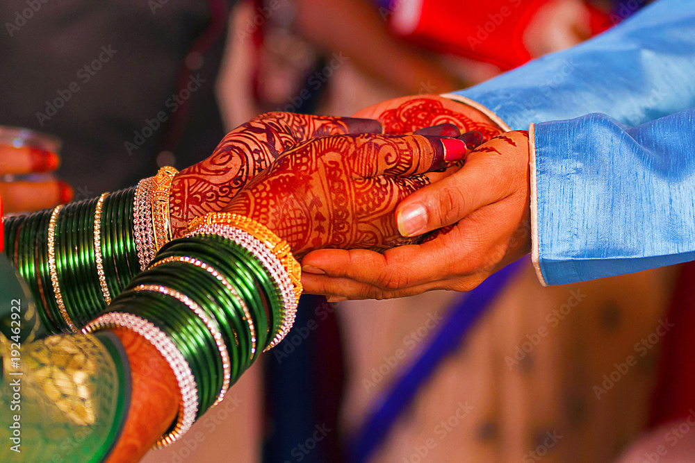 Hindu wedding ceremony, bride and bridegroom